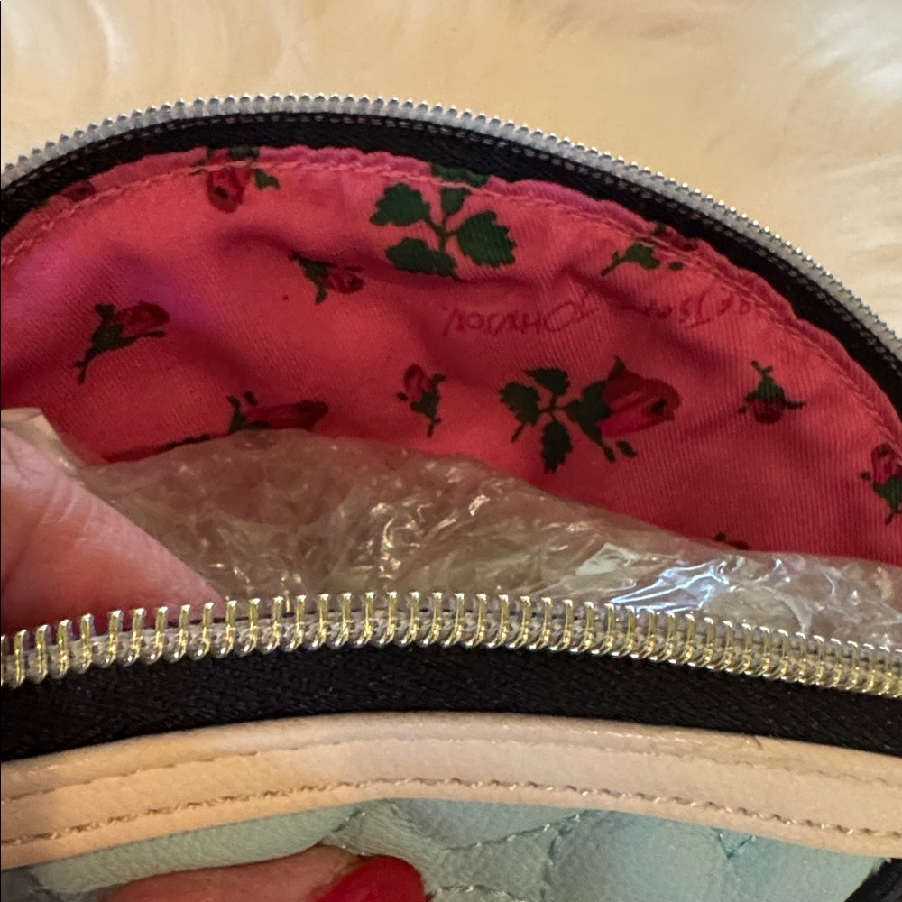 Betsey Johnson Mint and Black Quilted Cosmetic Case - Picture 6 of 7